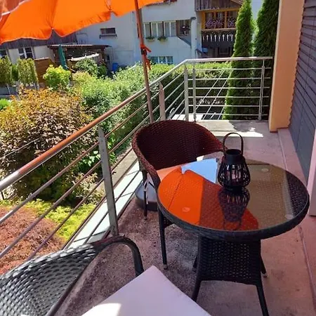 New.. Matten Central Family Suite, Sleeps 4 Matten bei Interlaken Exterior photo